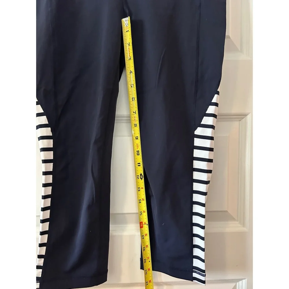 Athleta Navy Blue Geometric Striped Cropped Leggings Yoga Pants Medium RN 54023